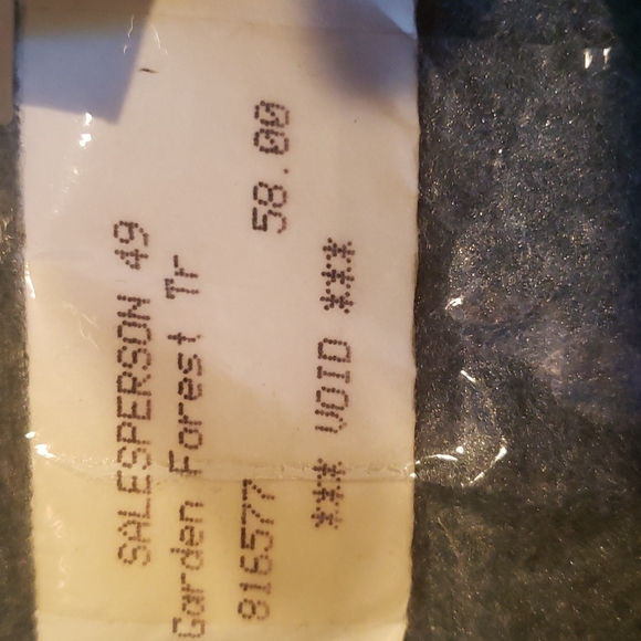 Vintage Boston Garden embroidered Sweatshirt from final year size is Medium - Picture 7 of 7